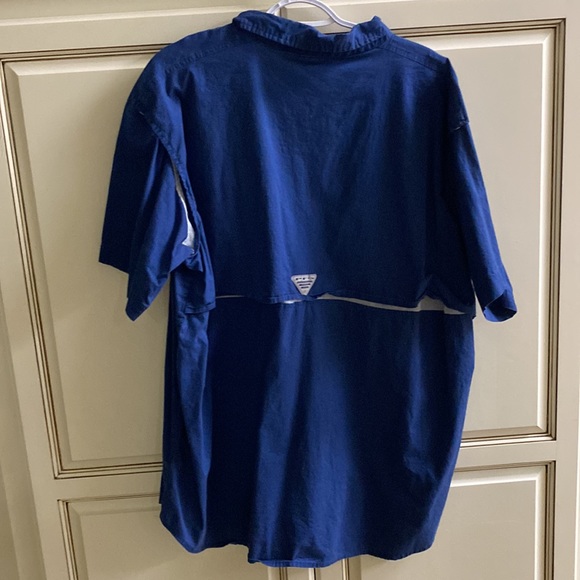 Columbia men’s shirt bundle - Picture 8 of 9